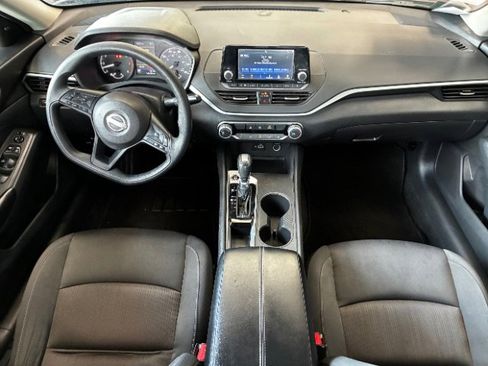 Used 2024 Nissan Altima 2.5 S FWD image 17