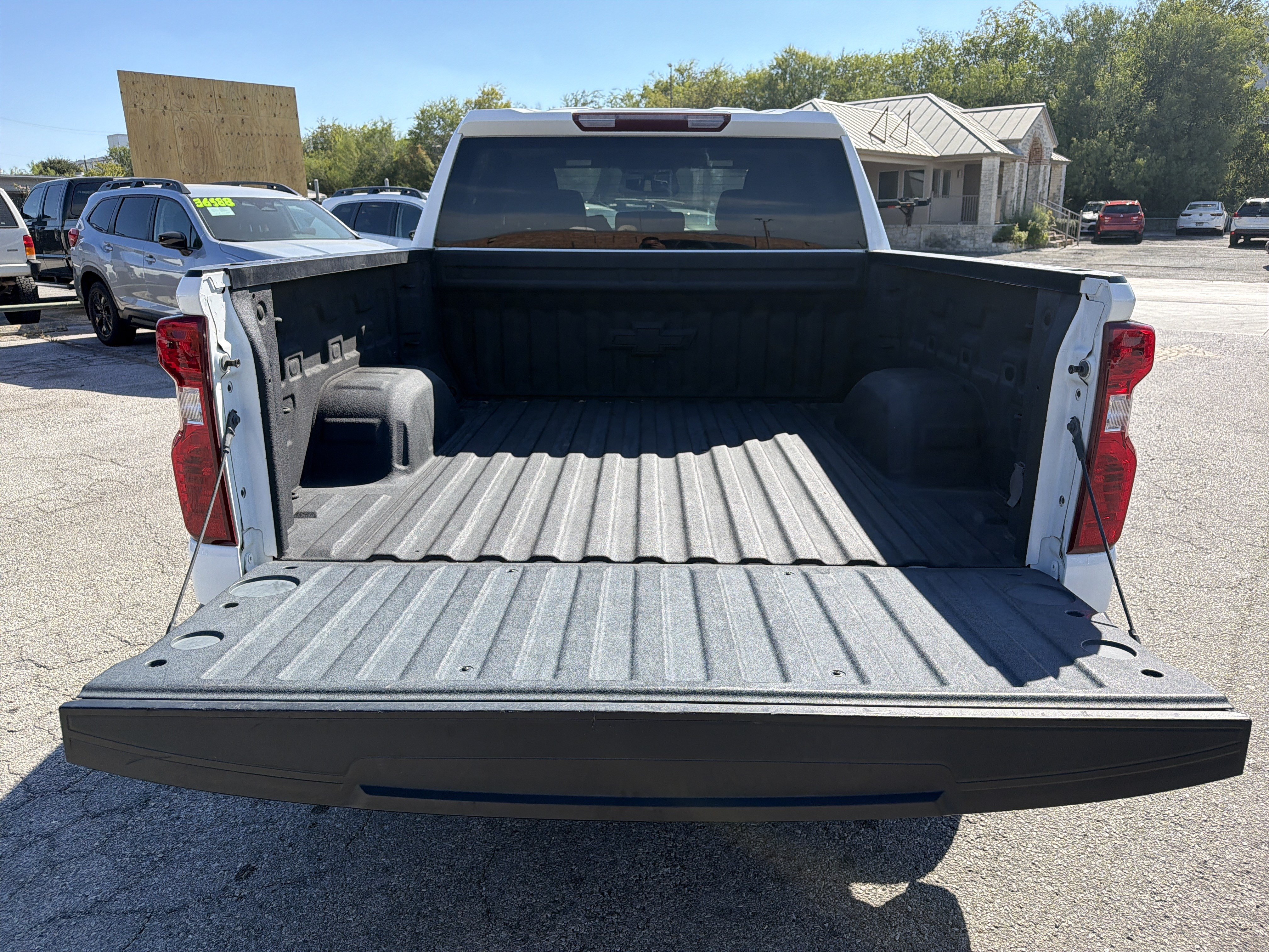 Used 2021 Chevrolet Silverado 1500 LT w/ Fleet Comfort Package AWD/4WD image 25