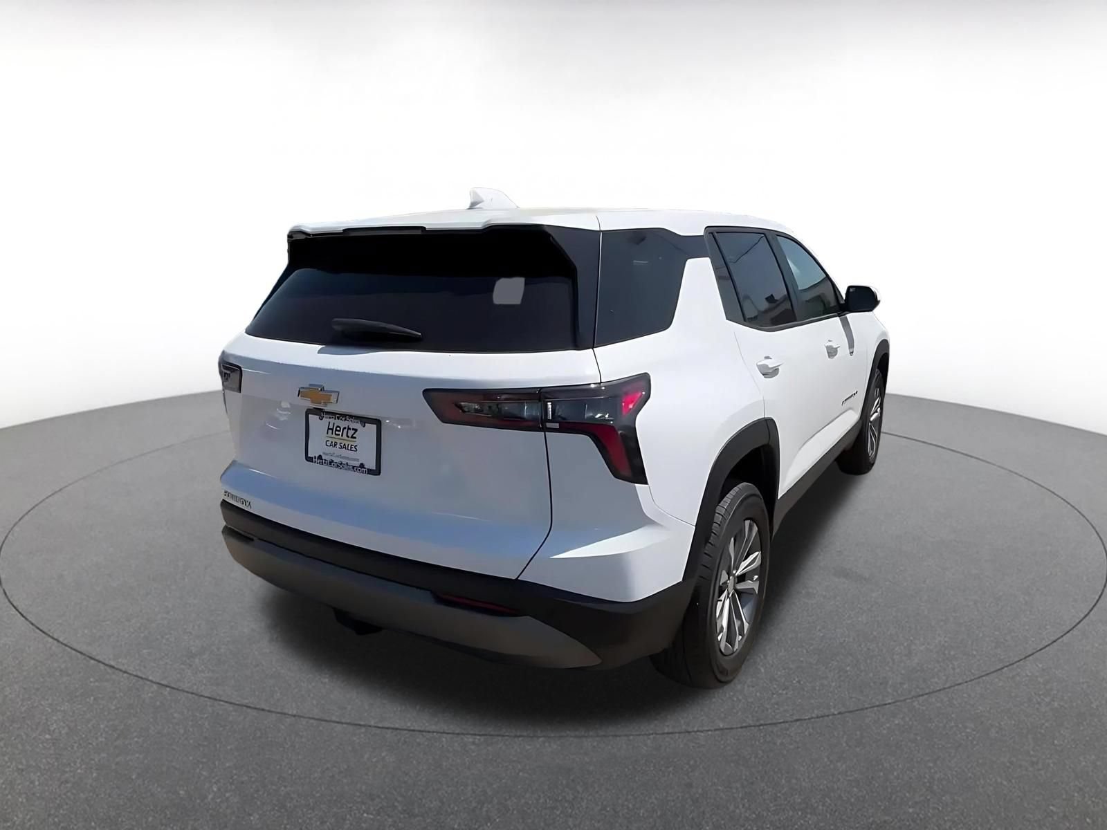 Used 2025 Chevrolet Equinox LT FWD image 13