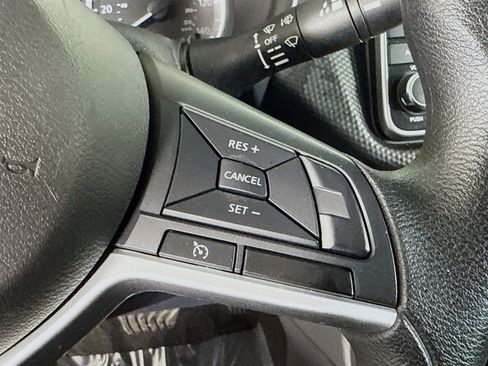 Used 2022 Nissan Kicks S image 16