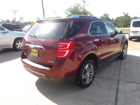 Used 2017 Chevrolet Equinox Premier w/ Enhanced Convenience Package FWD image 11