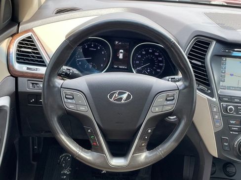 Used 2017 Hyundai Santa Fe Limited AWD/4WD image 11