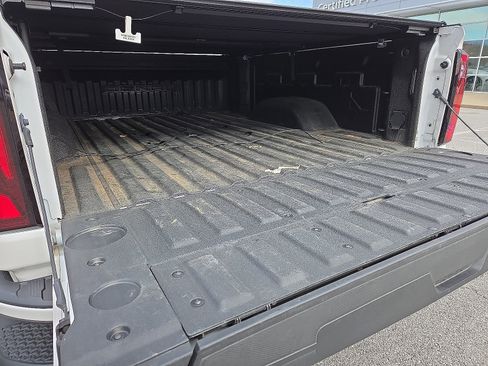 Used 2024 GMC Sierra 2500 Denali Ultimate image 9