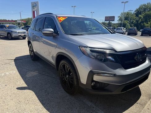 Used 2021 Honda Pilot Special Edition image 3