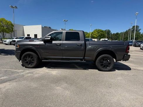 Used 2020 RAM 2500 Laramie w/ Night Edition AWD/4WD image 5