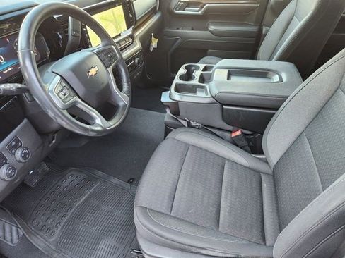 Used 2023 Chevrolet Silverado 1500 LT image 4