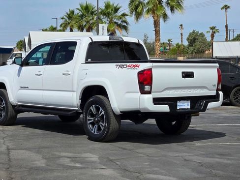 Used 2019 Toyota Tacoma TRD Sport AWD/4WD image 6