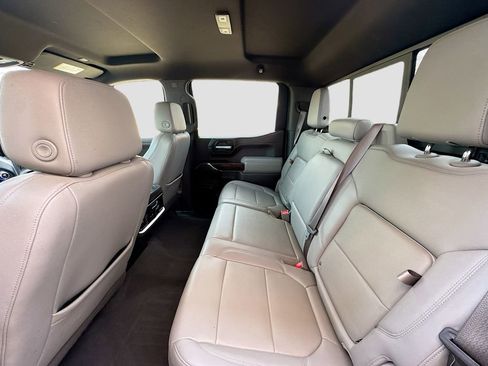 Used 2020 GMC Sierra 1500 SLT image 25