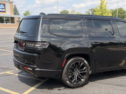 Used 2024 Jeep Grand Wagoneer Series II Obsidian w/ Quick Order Packagew 28T AWD/4WD image 7
