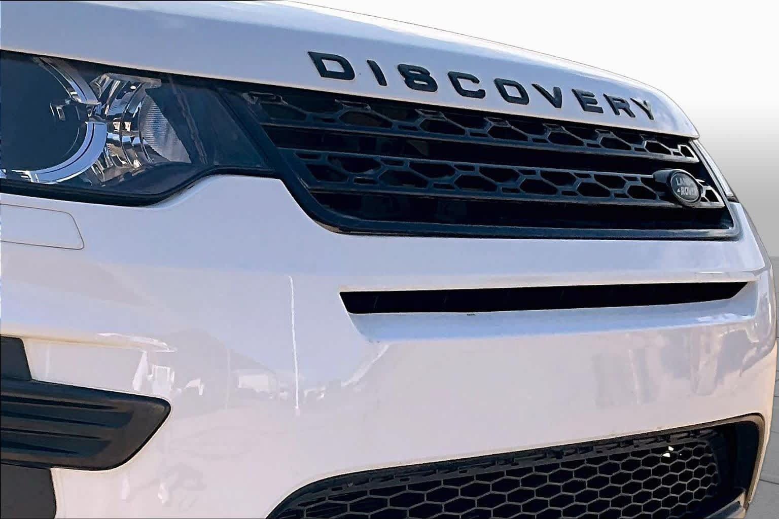 Used 2018 Land Rover Discovery Sport SE AWD/4WD image 27