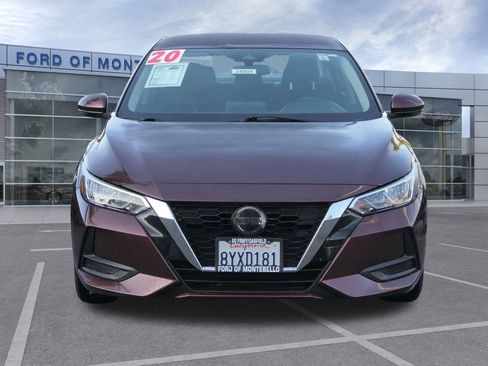 Used 2020 Nissan Sentra SV image 9