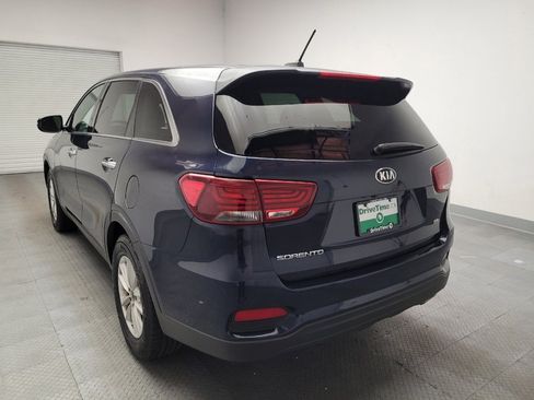 Used 2019 Kia Sorento FWD image 6