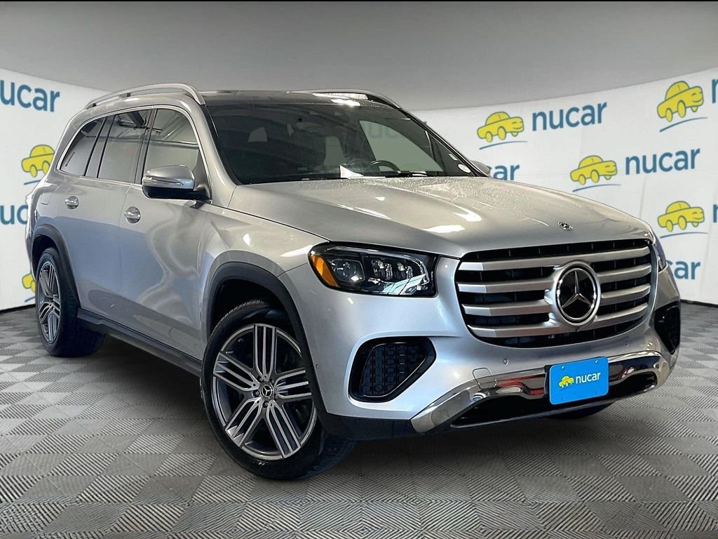 Used 2025 Mercedes-Benz GLS 450 4MATIC image 1