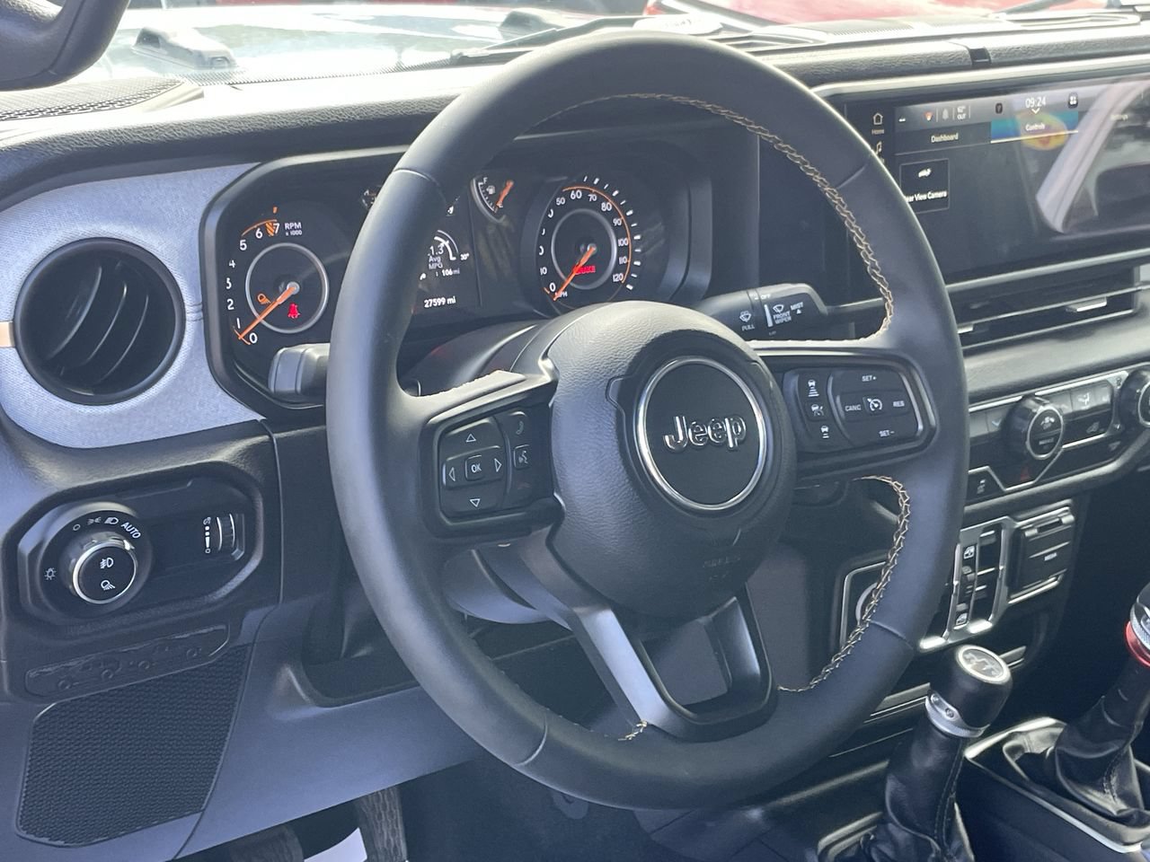 Used 2024 Jeep Gladiator Sport AWD/4WD image 30