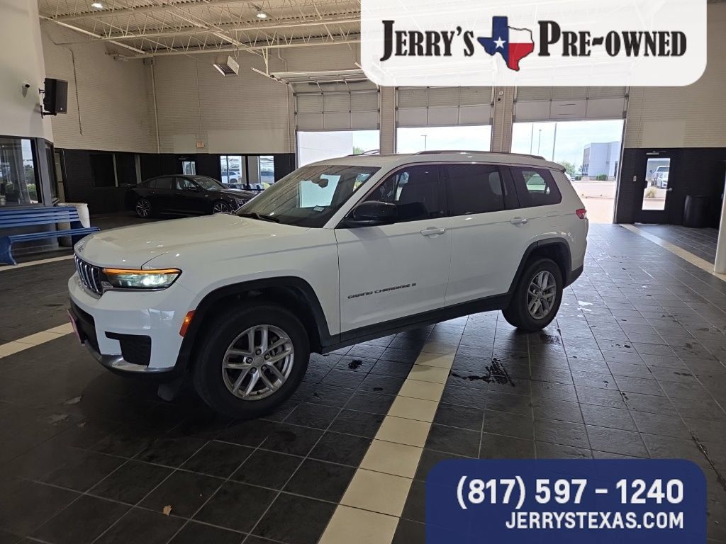 Used 2023 Jeep Grand Cherokee L Laredo RWD image 1