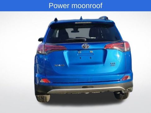 Used 2018 Toyota RAV4 XLE image 9