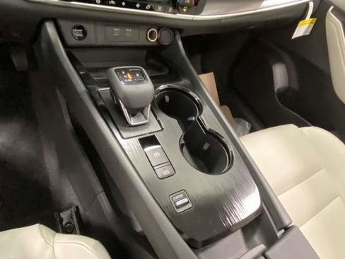 New 2026 Nissan Rogue SV FWD image 18