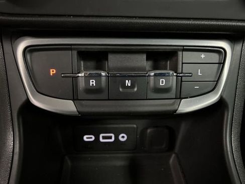 Certified 2024 GMC Terrain SLE image 15