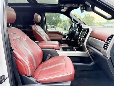 Used 2019 Ford F250 Platinum w/ Platinum Ultimate Package image 10