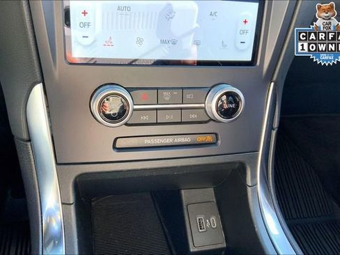 Used 2022 Ford Edge ST image 31