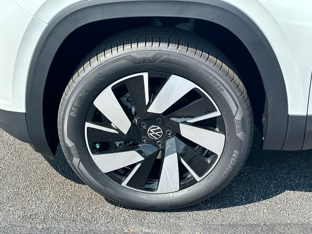 New 2026 Volkswagen Atlas Cross Sport SE AWD/4WD image 8