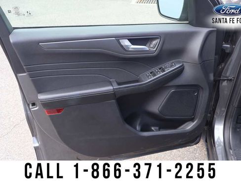 New 2025 Ford Escape SE FWD image 8