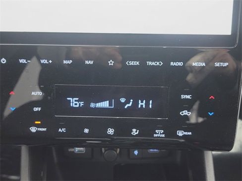 Used 2023 Hyundai Santa Cruz SEL Premium image 24