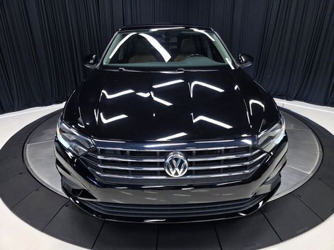 Used 2019 Volkswagen Jetta SE w/ Cold Weather Package FWD image 42