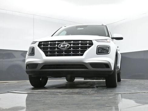 New 2026 Hyundai Venue SEL image 9