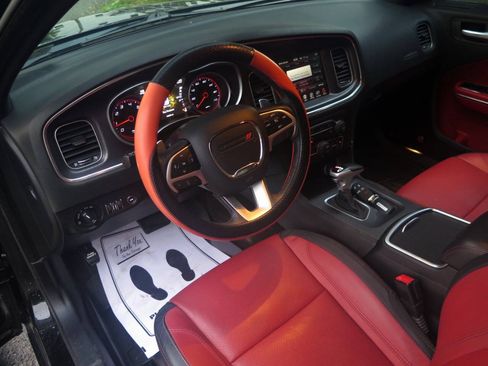 Used 2016 Dodge Charger SXT w/ AWD Plus Group image 7