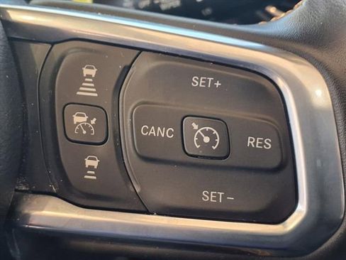 Certified 2022 Jeep Wrangler Unlimited Sahara image 13