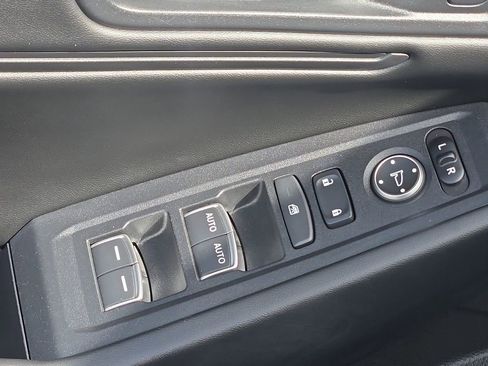 Used 2023 Honda Accord EX-L image 28