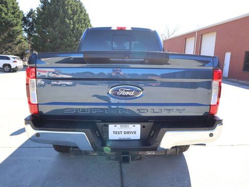 Used 2017 Ford F250 Lariat w/ Lariat Ultimate Package image 4