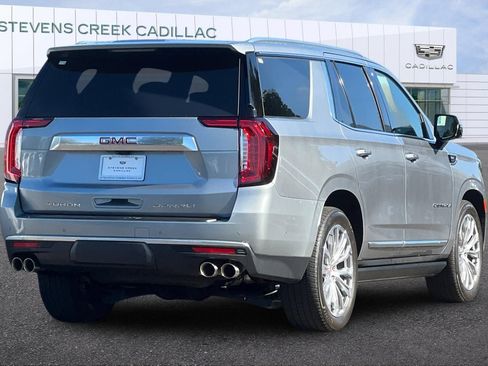 Used 2024 GMC Yukon Denali w/ Denali Reserve Package AWD/4WD image 3