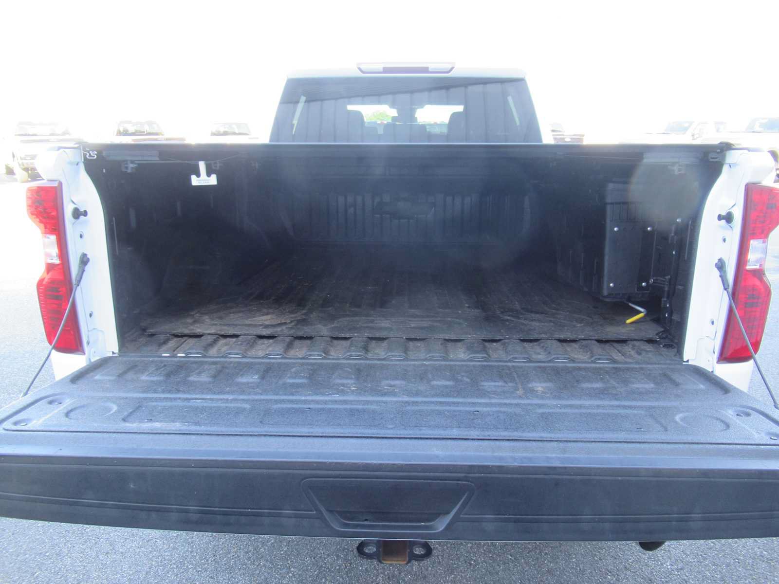 Used 2025 Chevrolet Silverado 2500 LT AWD/4WD image 13