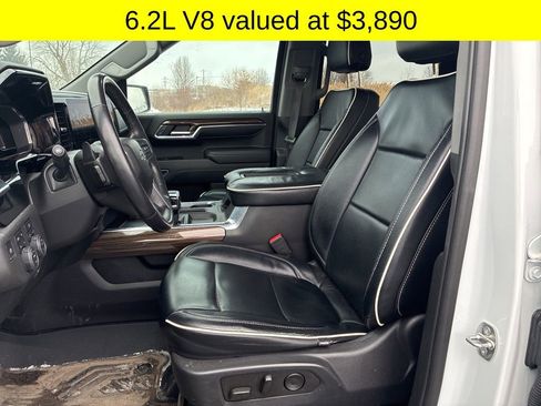 Used 2022 Chevrolet Silverado 1500 LT Trail Boss w/ Protection Package image 3