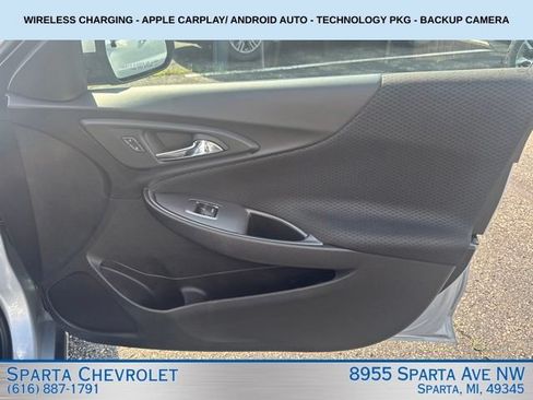 Used 2017 Chevrolet Malibu LT FWD image 23