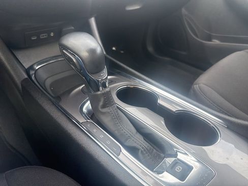 Used 2024 Chevrolet Malibu LT w/ Sport Edition FWD image 18