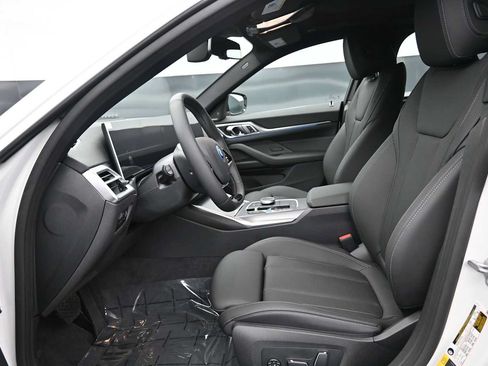 New 2026 BMW i4 eDrive40 w/ Premium Package RWD image 10