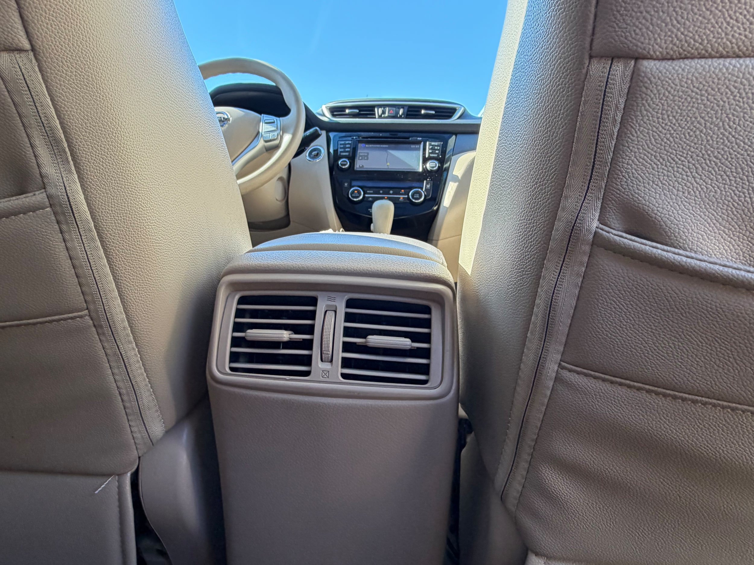 Used 2014 Nissan Rogue SV w/ SV Premium Package FWD image 14
