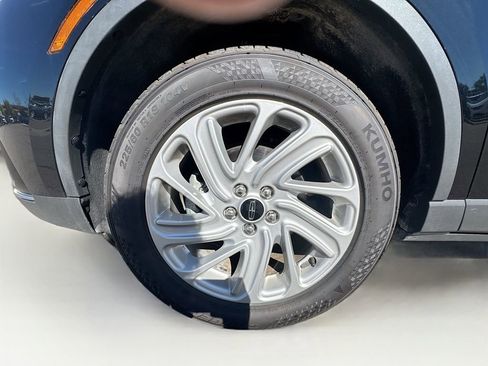 Used 2023 Lincoln Corsair AWD image 34