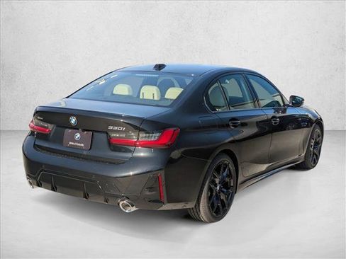 Used 2026 BMW 330i xDrive Sedan w/ M Sport Package AWD/4WD image 2