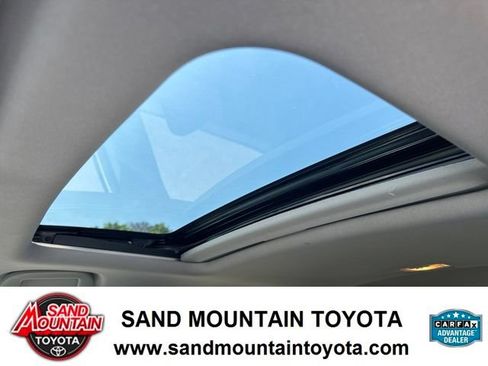 Used 2022 Honda CR-V EX image 14