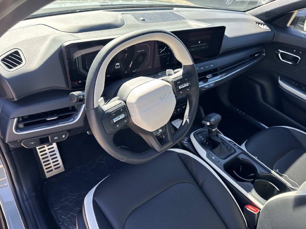 New 2027 Kia K4 GT-Line Turbo FWD image 18