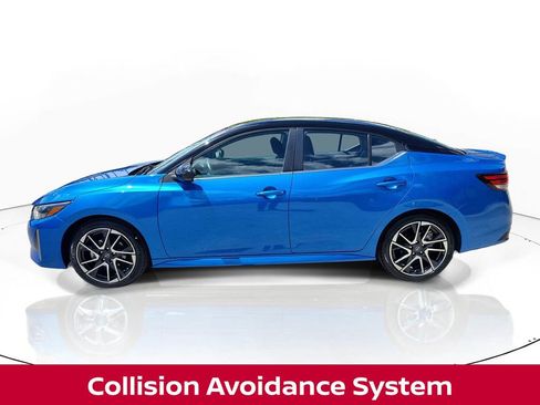 Certified 2024 Nissan Sentra SR FWD image 2