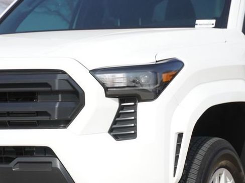 Used 2025 Toyota Tacoma SR image 4