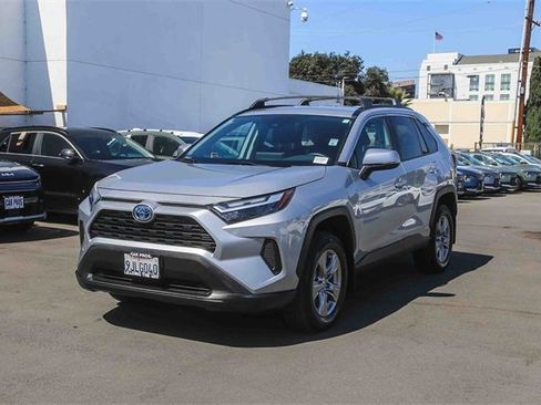 Used 2024 Toyota RAV4 LE image 5