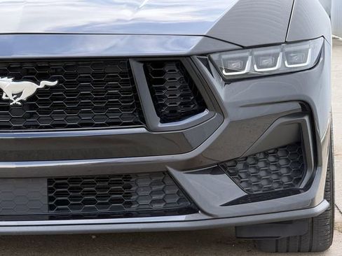 Used 2024 Ford Mustang GT Premium image 7