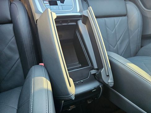 New 2026 BMW XM Label Red image 25