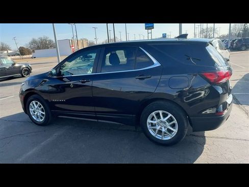 Certified 2024 Chevrolet Equinox LT w/ LPO, Floor Liner Package image 6
